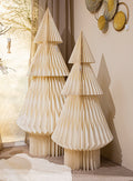 Papier-Weihnachtsbaum mit goldenen Kanten