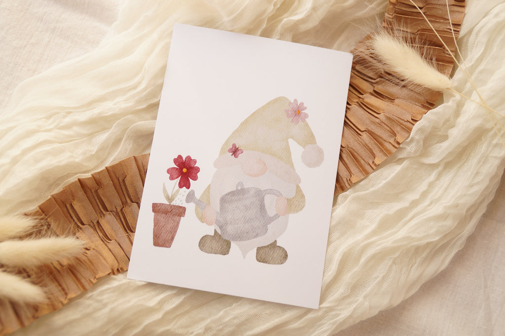 Postkarte "Wichtel mit Gießkanne"