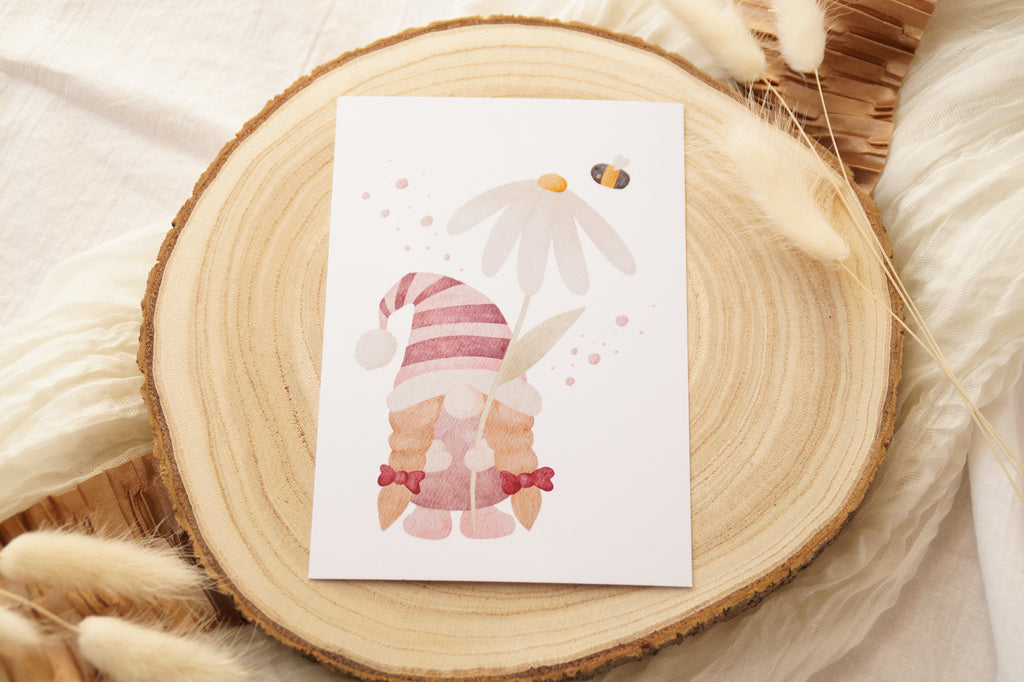 Postkarte "Wichtel mit Blume"