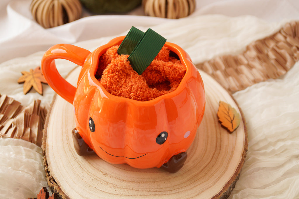 Tasse Pumpkin mit Kuschelsocken