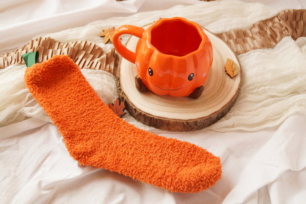 Tasse Pumpkin mit Kuschelsocken