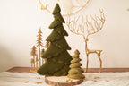 Tannenbaum beflockt in Grün