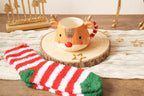 Weihnachtstasse Rentier braun mit Kuschelsocken – Geschenkset